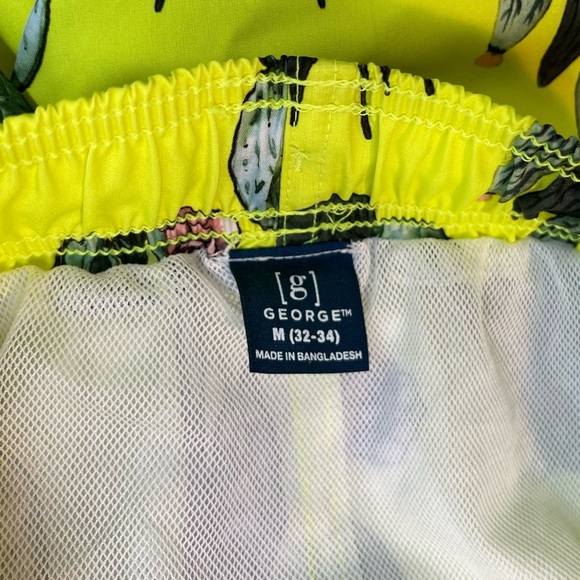 Cactus Swim Trunks With Pockets Size Medium (32-34) - Picture 6 of 6